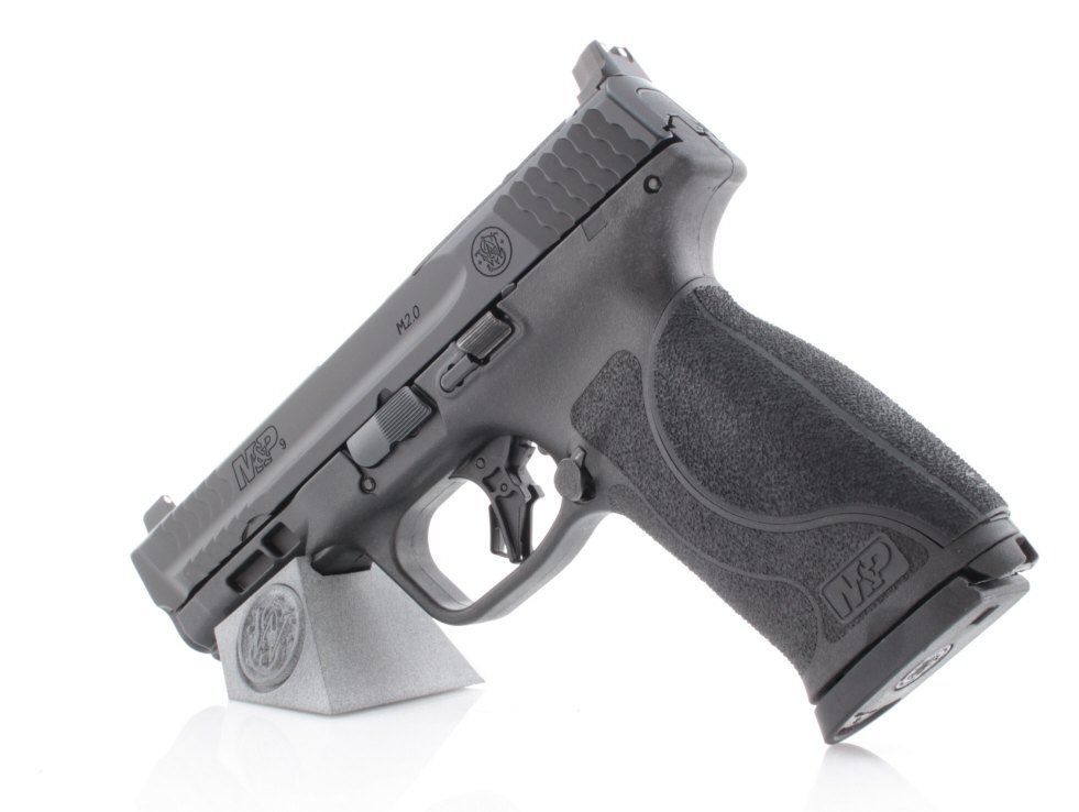 Smith & Wesson M&P9 M2.0 de profil droit, arrêtoir de culasse ambidextre
